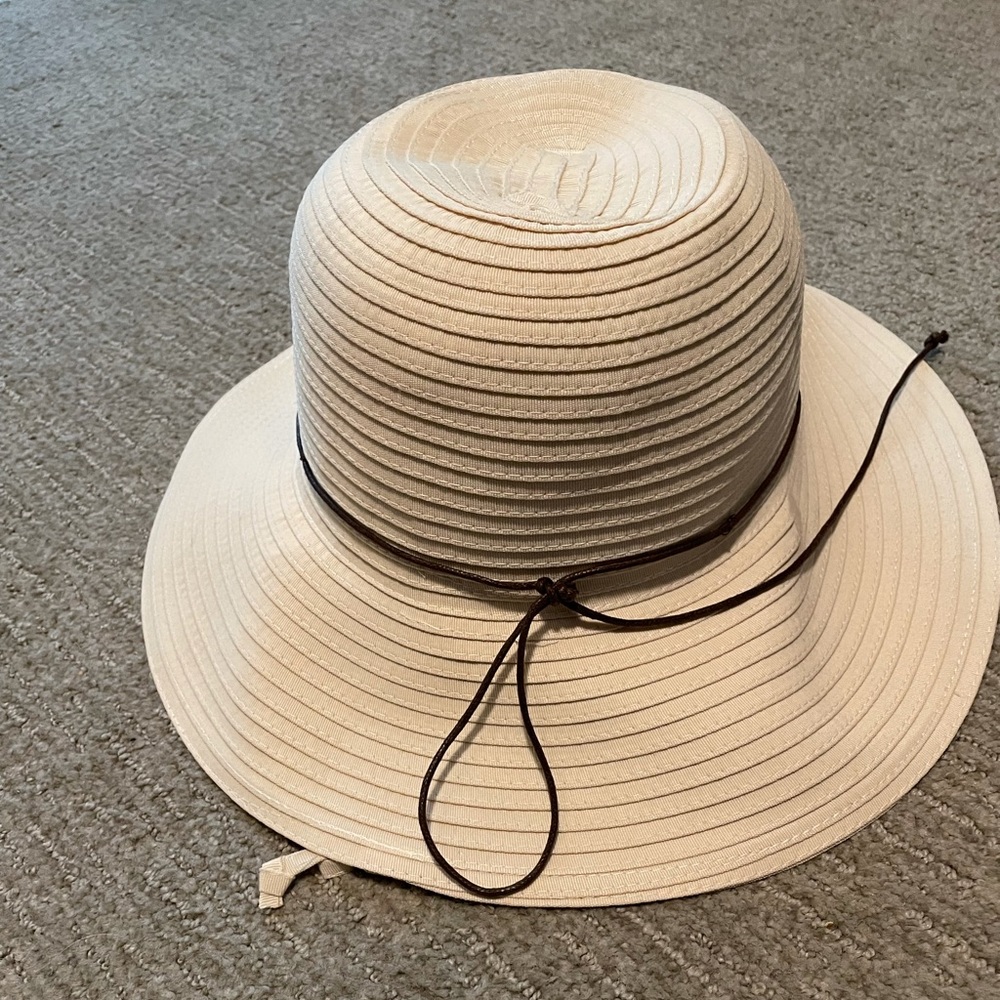 Women’s sun hat